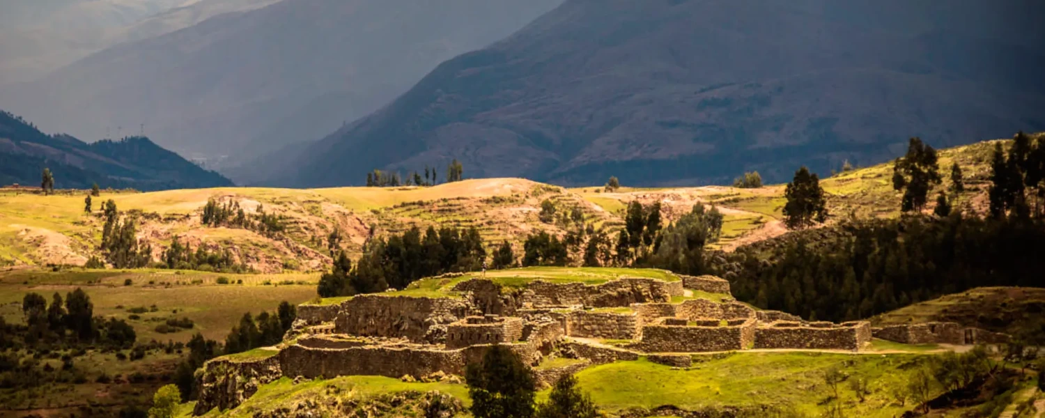 Discover the red fortress of Puka Pukara with Inca Encounters.