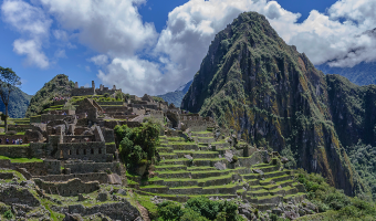 Colonial Lima, Huacachina and Machu Picchu