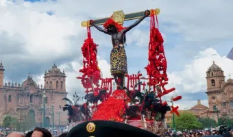 Easter Monday of Holy Week in Cusco: the Taytacha of the Earthquakes.